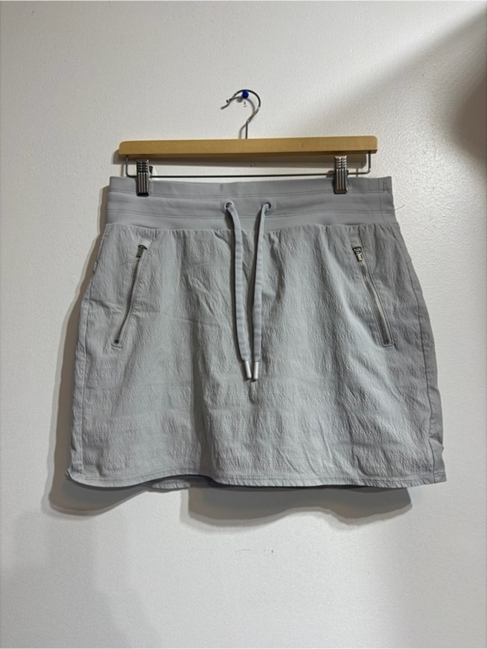 Athleta Light Grey Athletic Skirt - Size 6